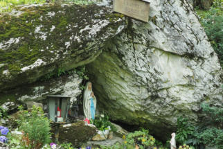Monte Misma - Grotta di Lourdes